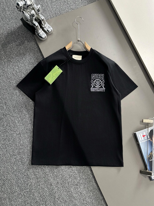 ブランドTシャツ正面デザイン